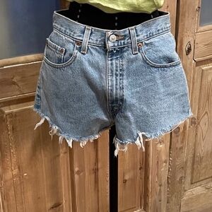 LEVIS denim Frayed Hem Women Shorts in light wash